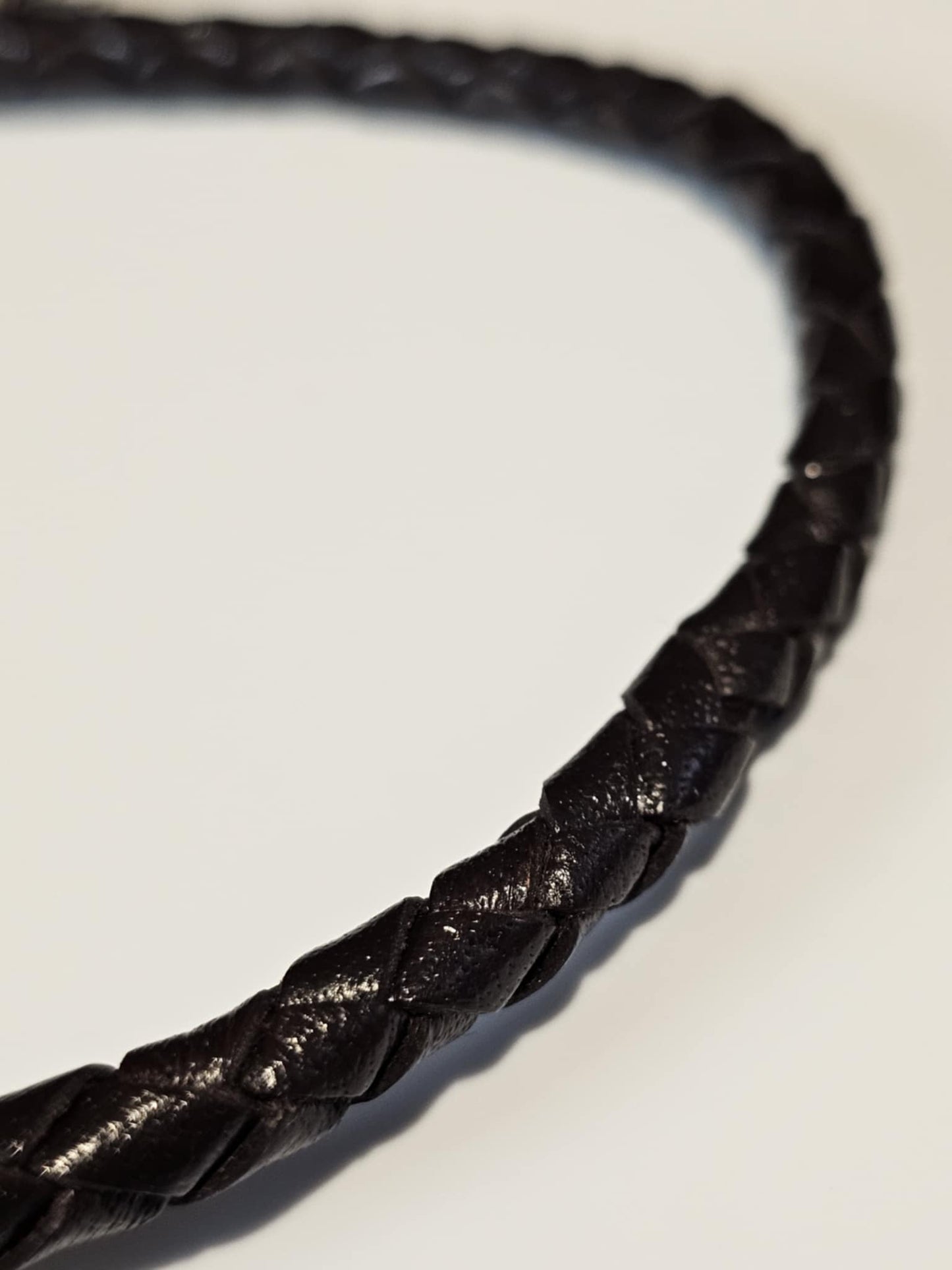 COD: TGU0002- Collana – Legno di Ulivo, Ambra, Cuoio e Argento 925