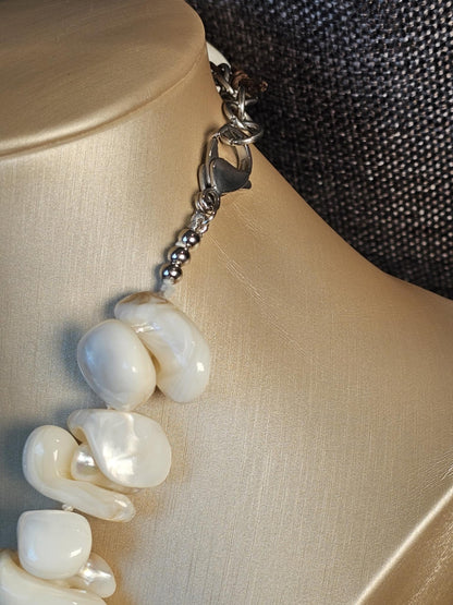 COD: TG0001- Collana – Conchiglia, Perle, Agata Grigia e Acciaio