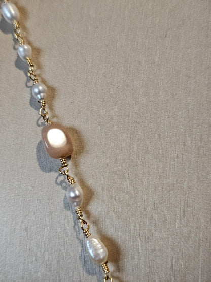 COD:TGP0003 – Collana lunga porta-essenze in quarzo fumé, pietra del sole, perle e ottone