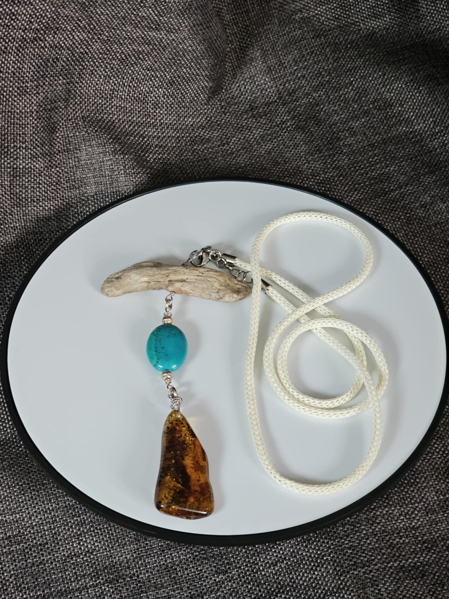 COD:TG0010 – Collana in ambra, turchese, legno di mare e argento 925