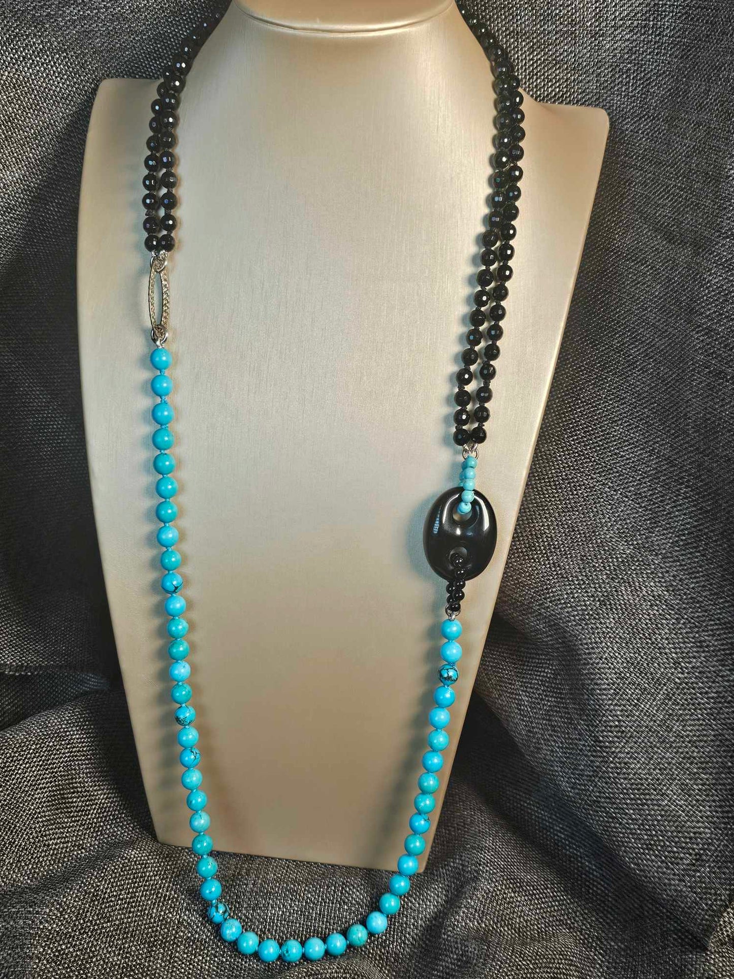 COD: TG0007- Collana – Agata nera, Turchese, Howlite azzurra e Argento 925