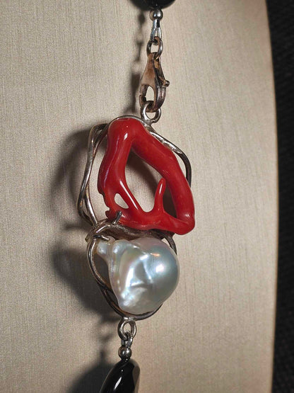 COD: TG0006- Collana – Agata nera, Corallo del Mediterraneo, Perla e Argento 925