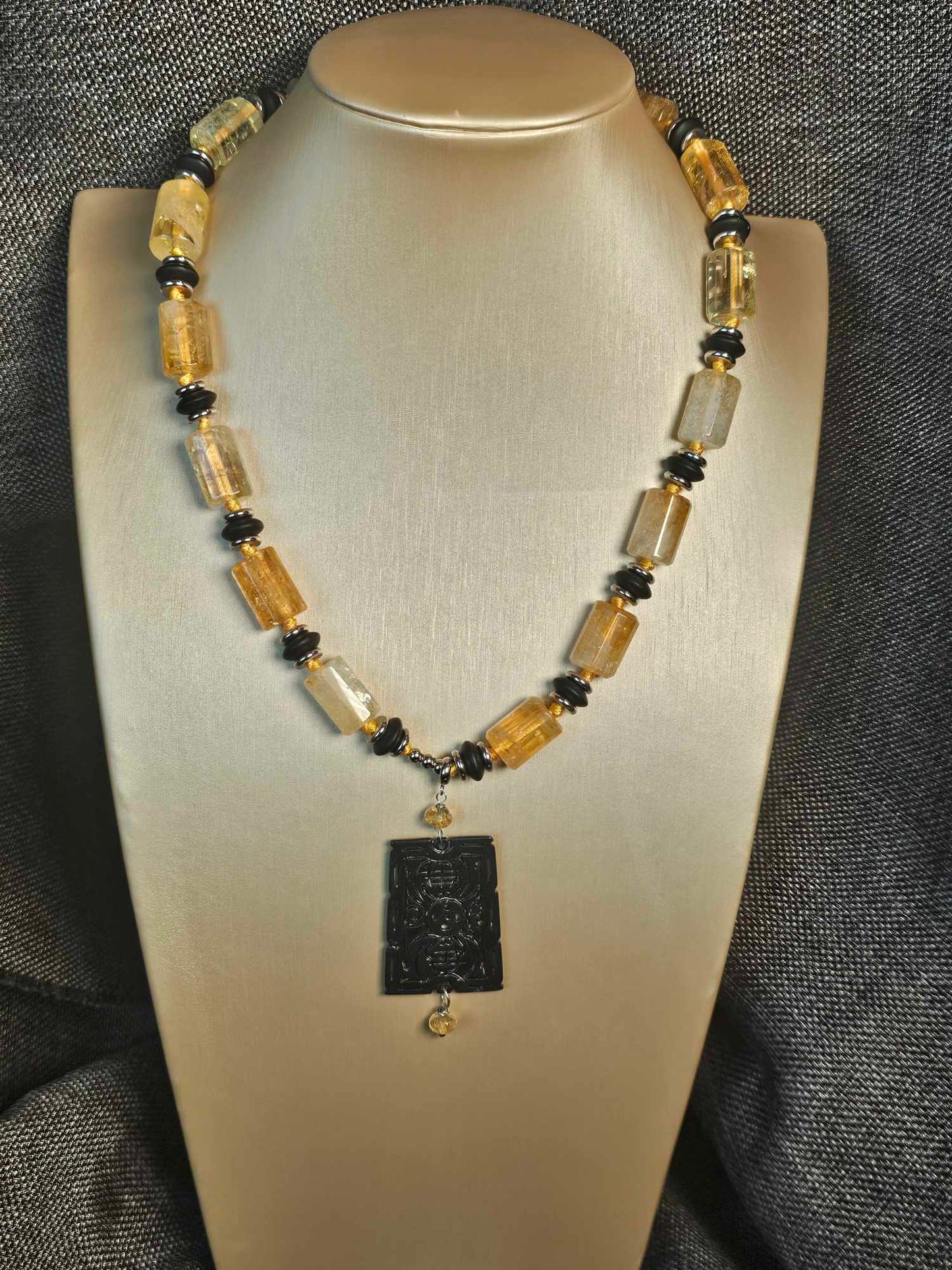 COD: TG0005- Collana – Quarzo Citrino, Agata Nera e Acciaio