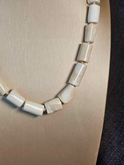 COD: TG0004- Collana – Ambra, Quarzi Verdi, Osso e Acciaio Dorato