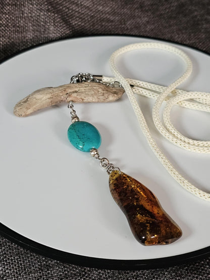 COD:TG0010 – Collana in ambra, turchese, legno di mare e argento 925