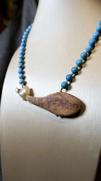 COD:TGU0005 – Collana- Turchese, perla, legno d’ulivo, argento 925