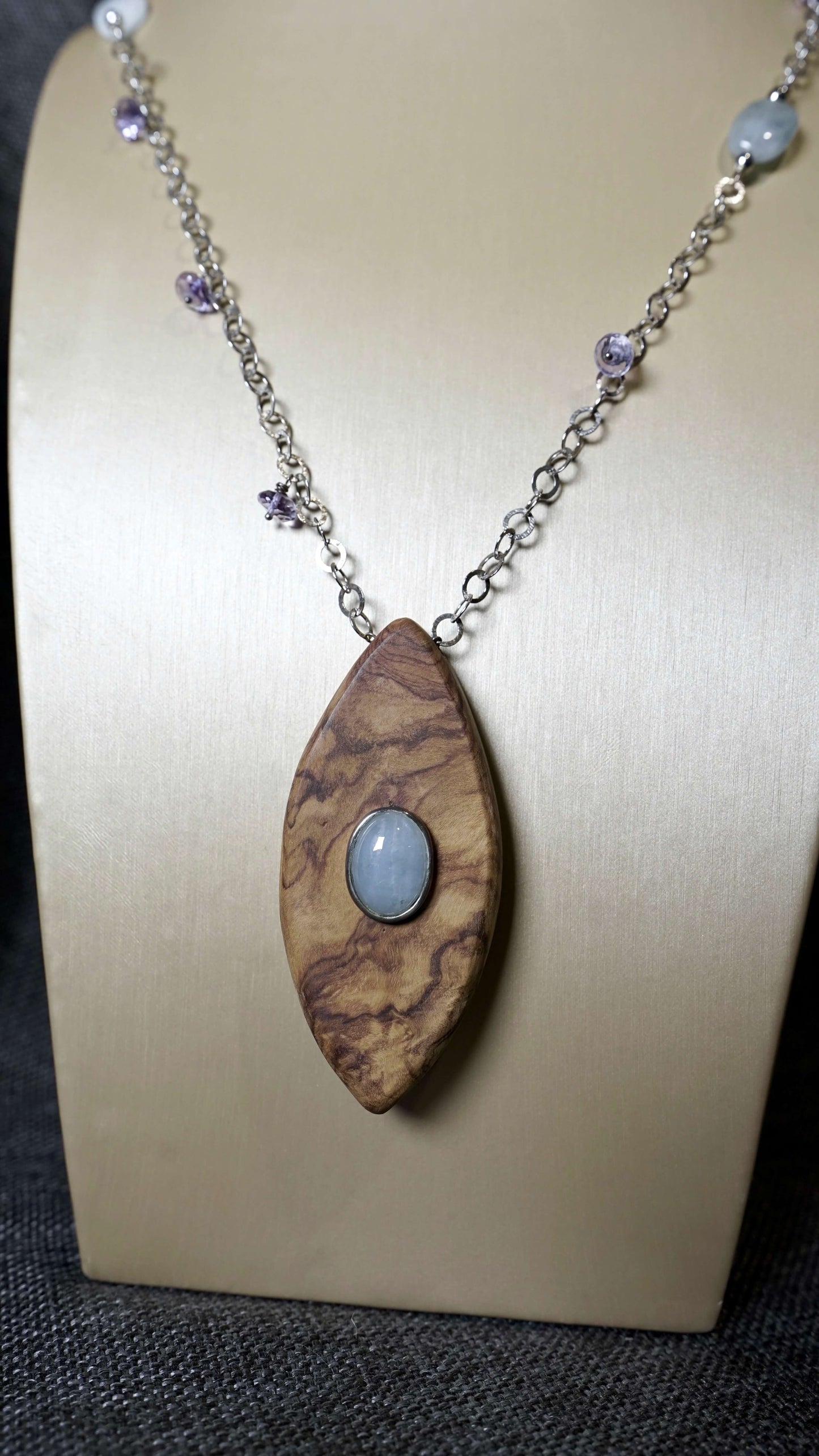 COD:TGU0008 – Collana- Argento 925, acquamarina, ametista, legno d’ulivo