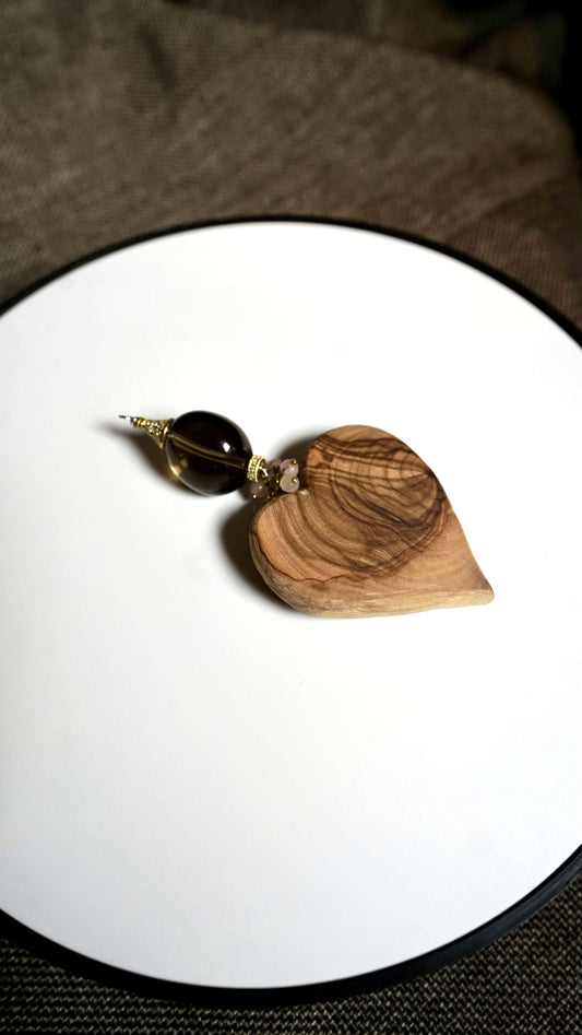 COD:TGU0009 – Ciondolo- Legno d’ulivo, argento 925, zirconi, quarzo fumé, agata