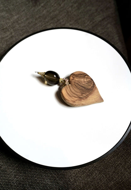 COD:TGU0009 – Ciondolo- Legno d’ulivo, argento 925, zirconi, quarzo fumé, agata