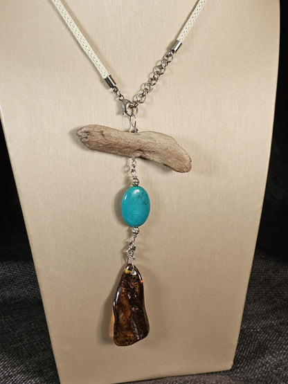 COD:TG0010 – Collana in ambra, turchese, legno di mare e argento 925