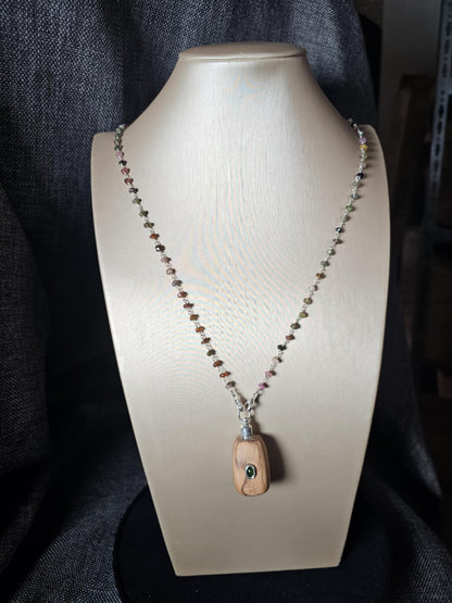 COD:TGP0005 – Collana lunga porta-essenze in legno di ulivo, tormaline e argento 925/ottone